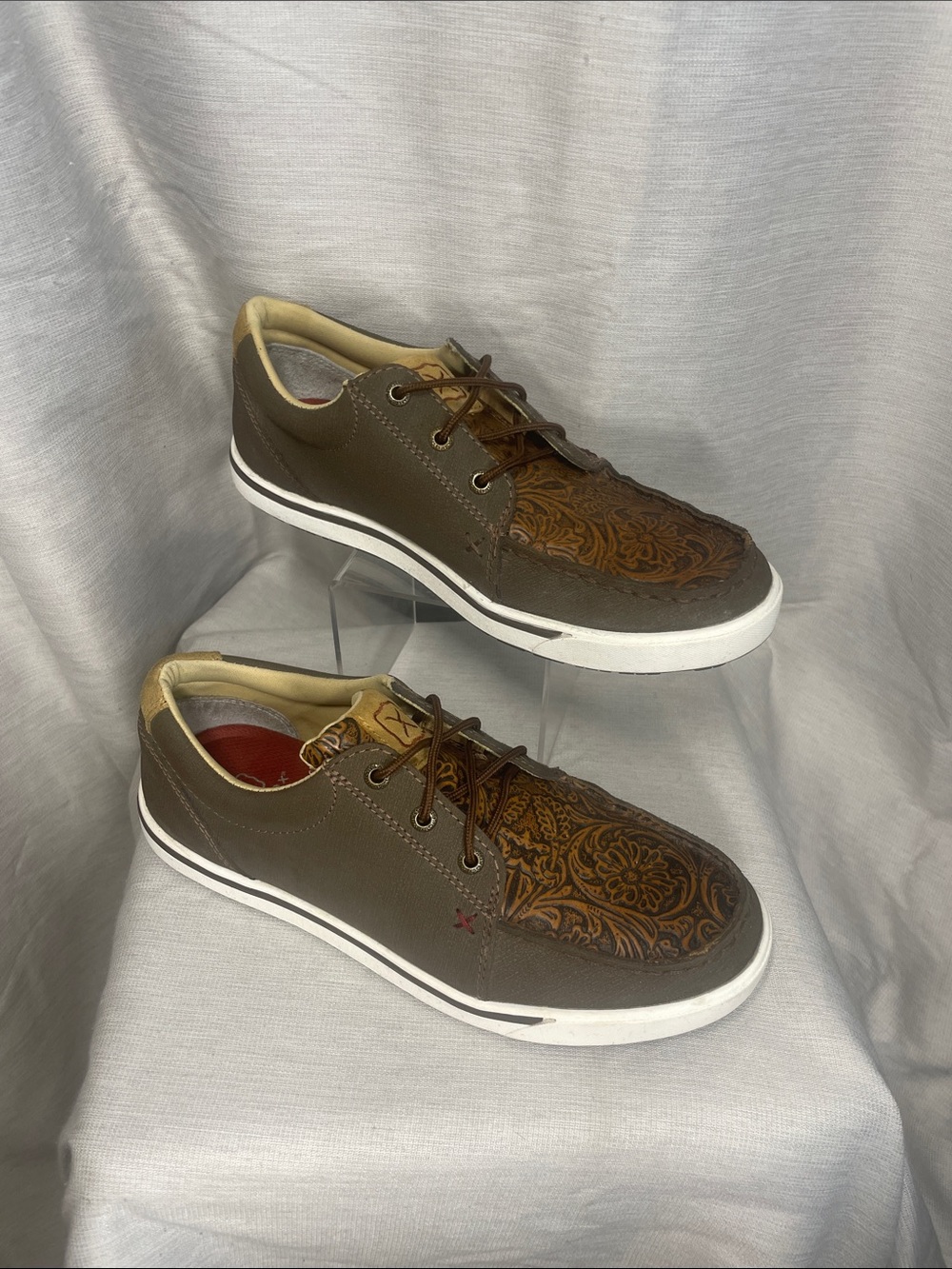 TWISTED X WOMEN'S CASUAL KICKS - MOC TOE